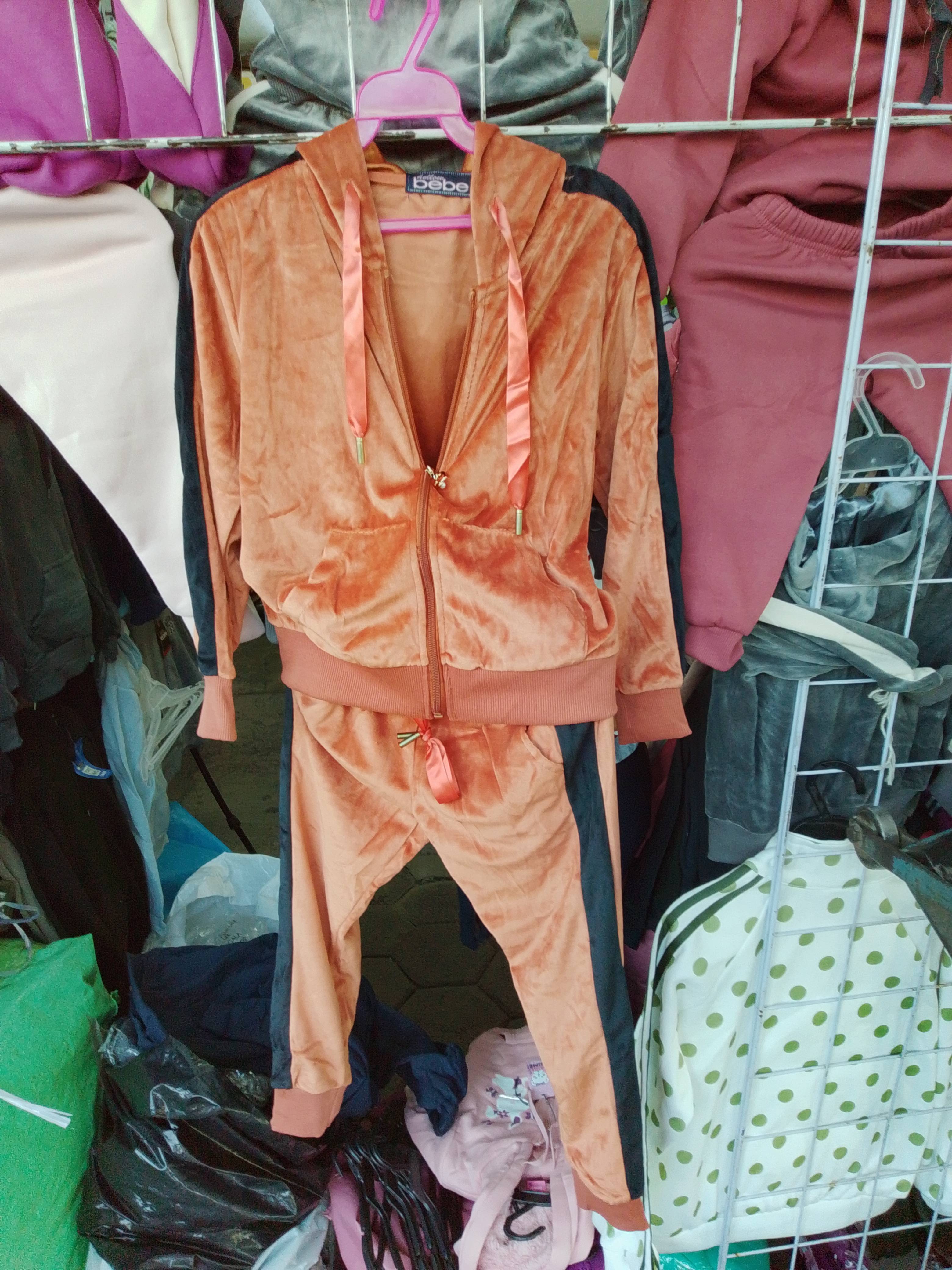 Conjunto de pants para niña
