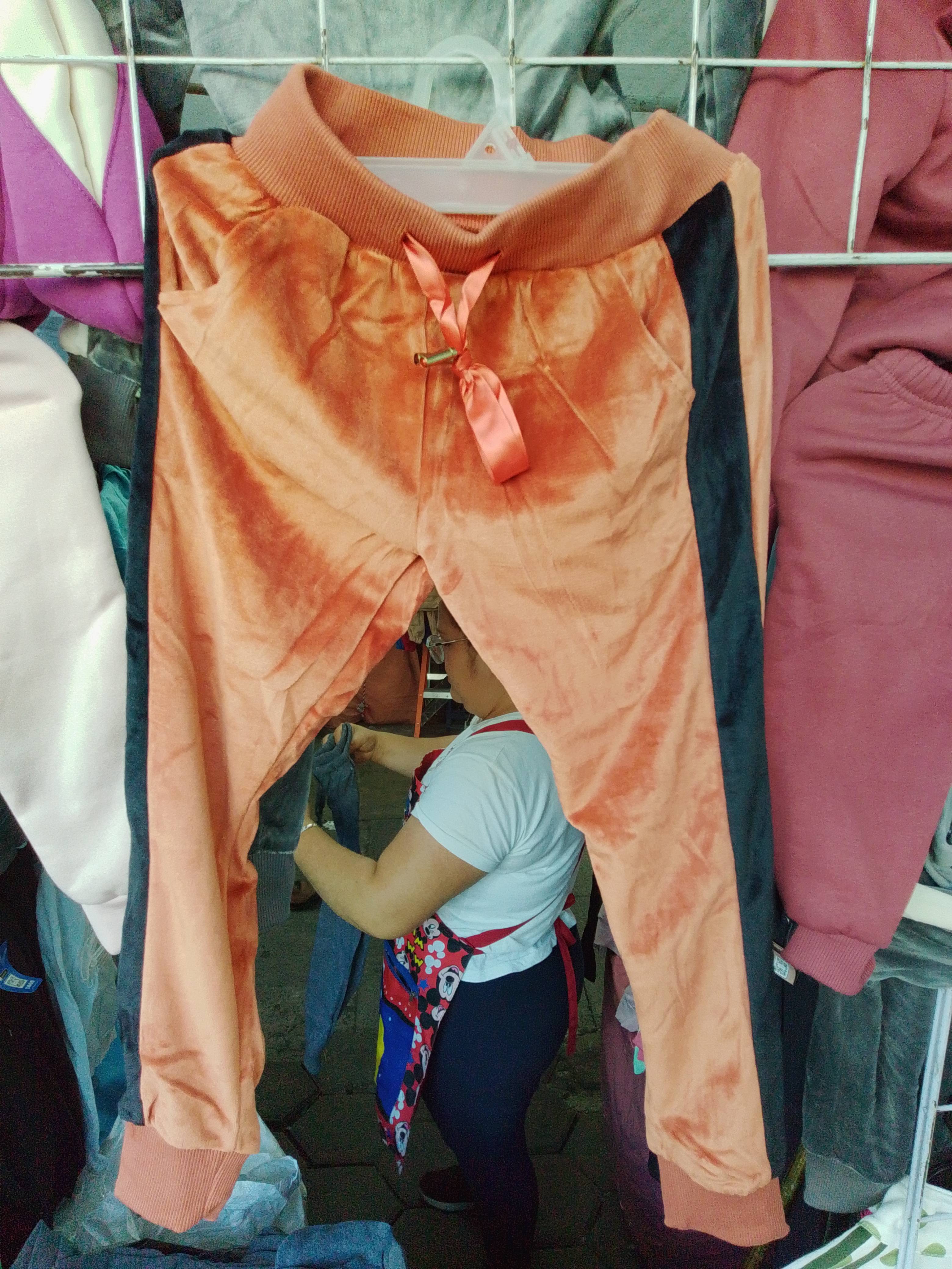 Conjunto de pants para niña
