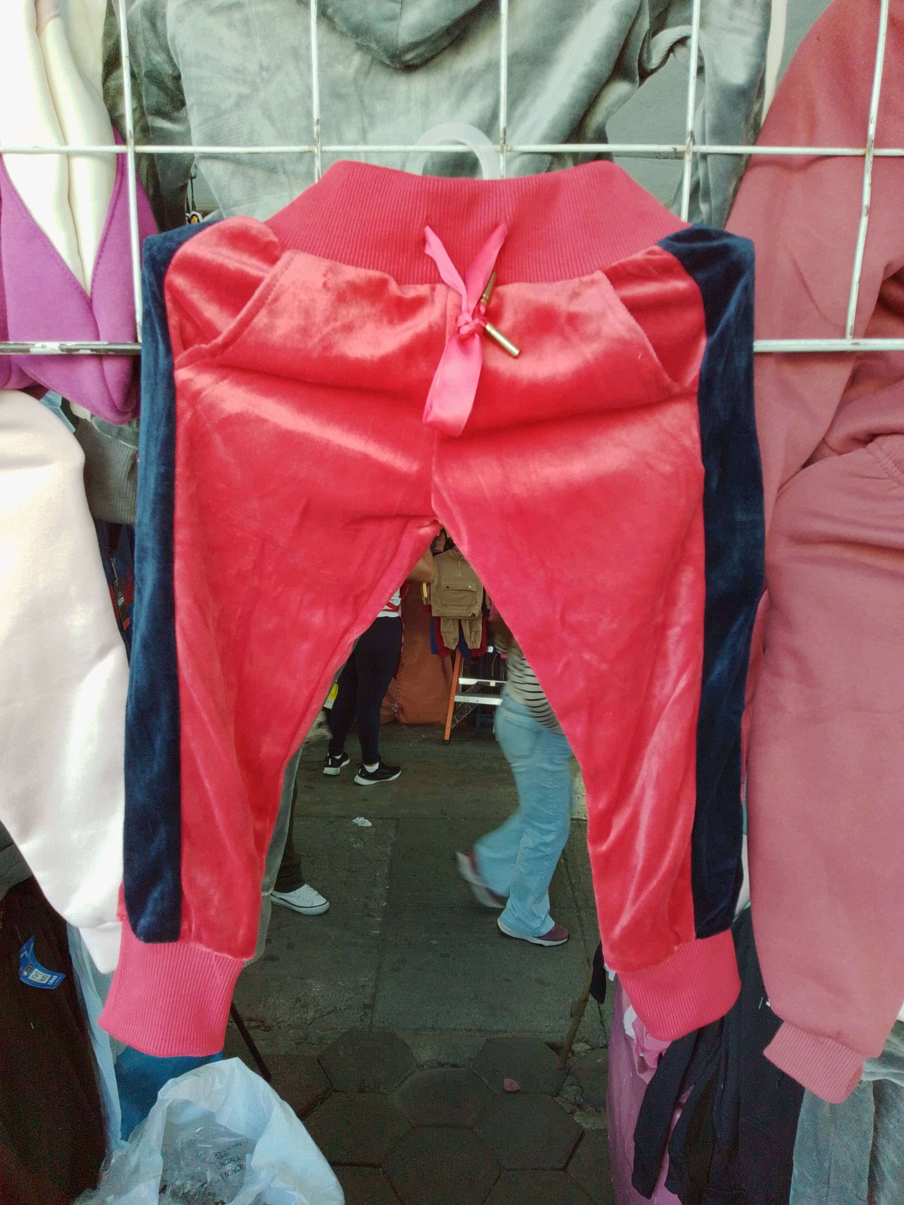 Conjunto de pants para niña