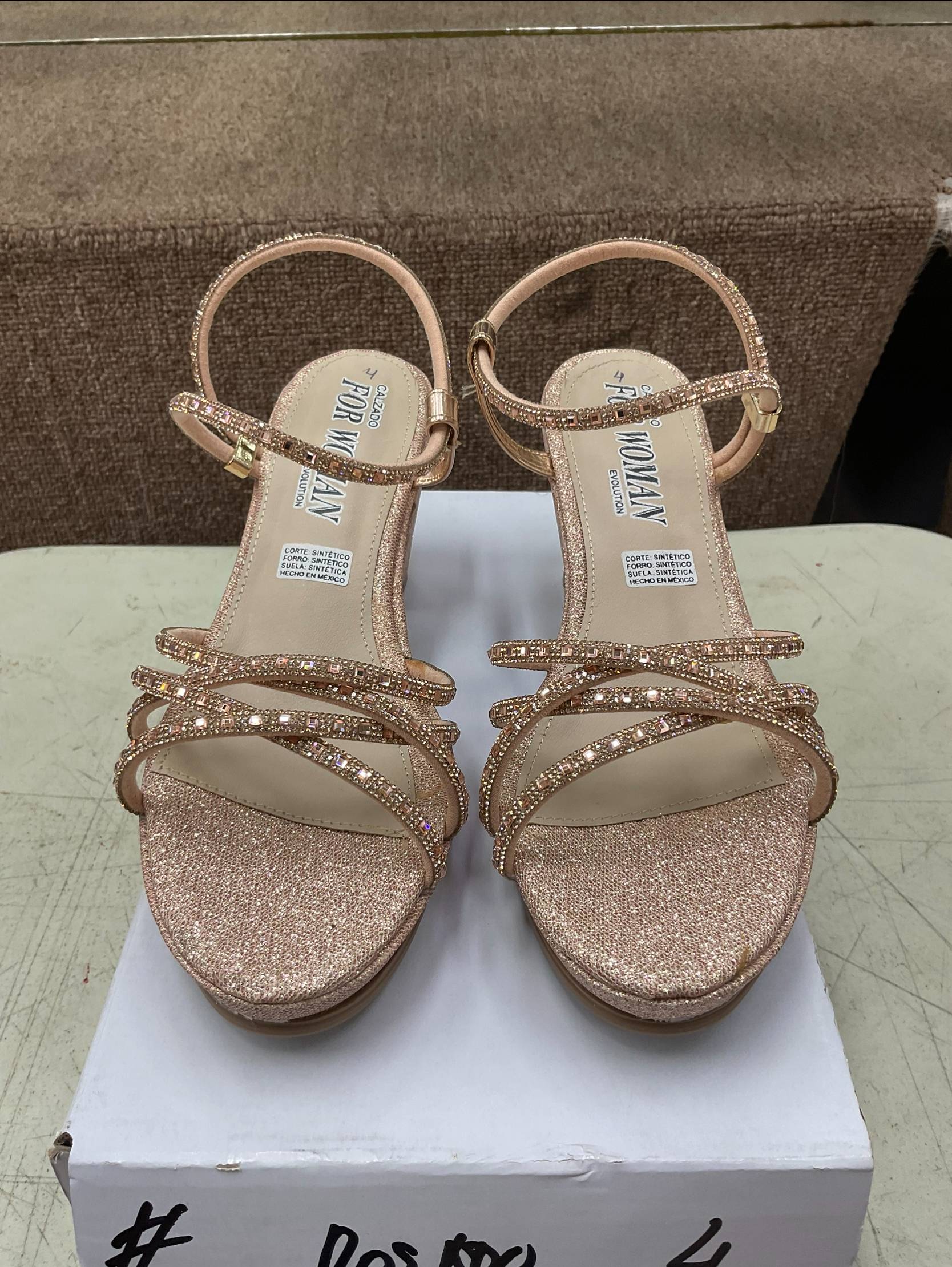 Zapatillas de Tacón Ancho con Pedrería y Tiras Cruzadas para Dama